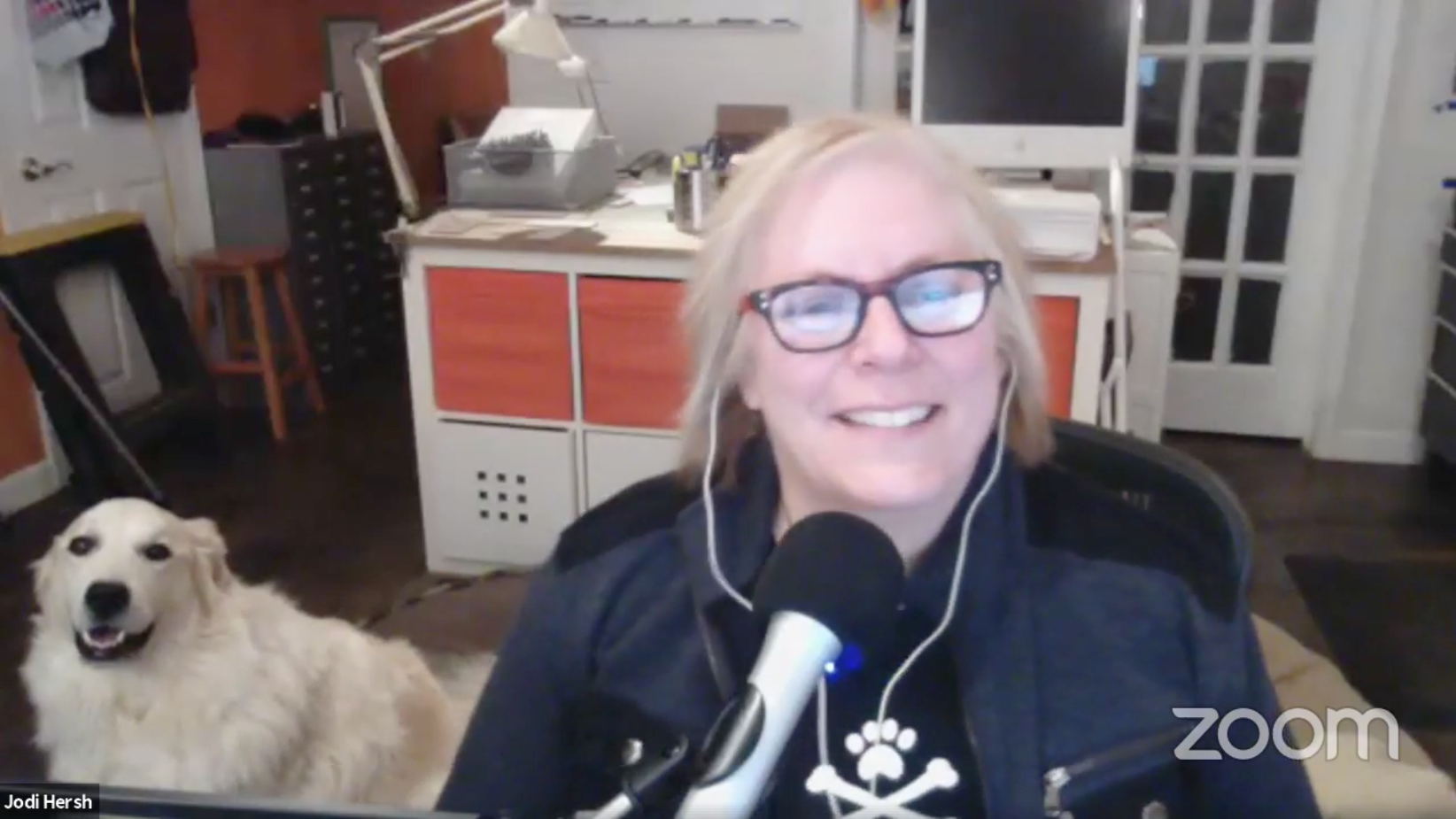 ecommerce live love dogs facebook live with Kim Doyal The Wordpress Chick